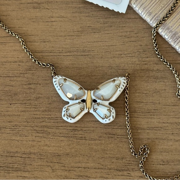 NWT Dolly Parton x Kendra Scott Enamel Butterfly Vintage Gold Pendant Necklace - Picture 12 of 13
